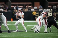 Deadspin | Drake Maye's big day gifts Patriots third straight, win over Saints