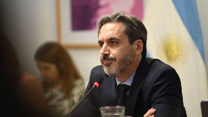 La Libertad Avanza apeló y la Cámara Electoral define si Santilli reemplazará a Espert en las boletas