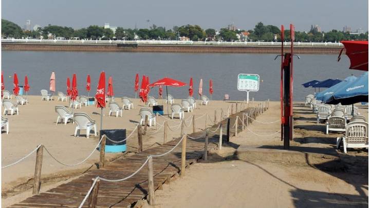 Ponen a punto las playas para el verano y recibir a los Juegos Suramericanos: licitan paradores y prorrogan concesiones