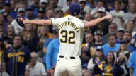 Brewers storm back to beat Cubs, take 2-0 NLDS lead thanks to 3 homers, lights
