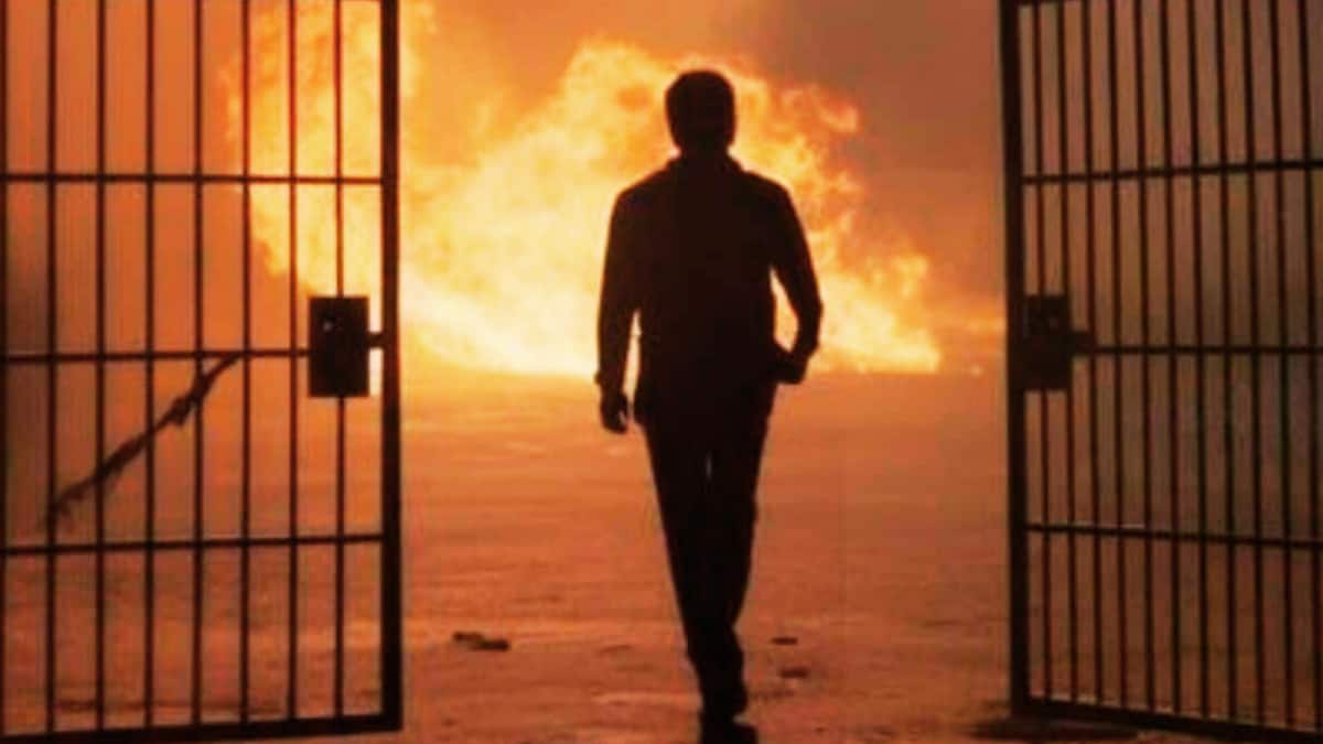 Rs 300-Crore Blockbuster Storms OTT: 54-Year-Old Hero Steals The Show!