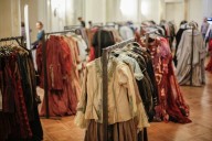 El Teatro Municipal de Santiago abre sus puertas para una nueva Venta de Vestuario Teatral