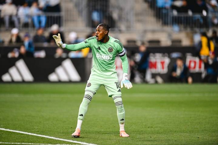 Union forced to PKs by Fire but prevail behind Jesus Bueno, Andre Blake in Game 1