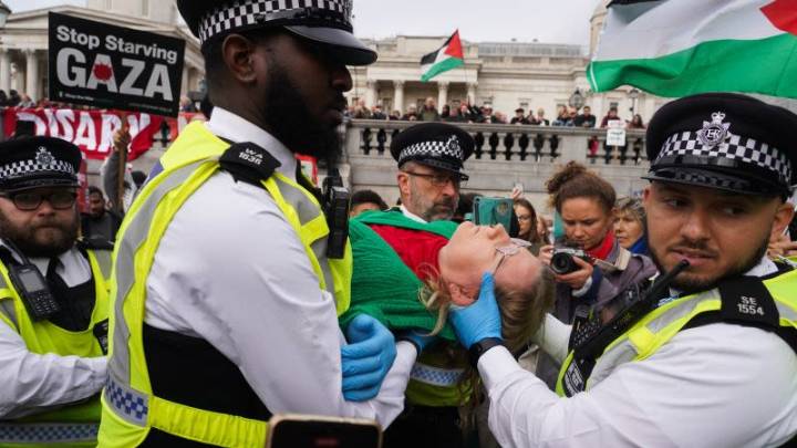 La Policía británica obtendrá amplios poderes para frenar protestas mientras aumentan arrestos de manifestantes propalestinos