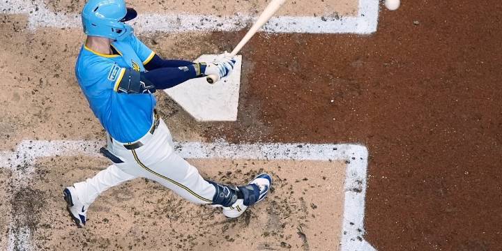 Brewers’ improved lineup could help them stop their recent history of playoff misfortune