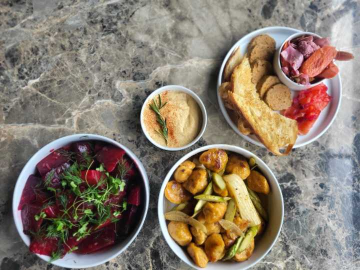 Lakewood chef’s Ukraine mission: Fundraising dinner to support war