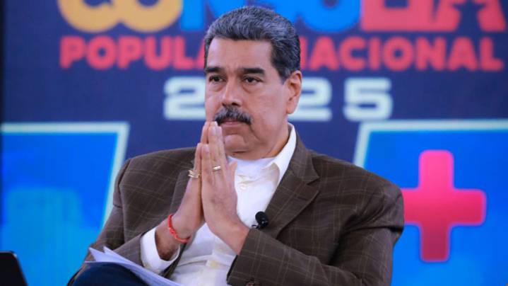 Maduro pide al papa León XIV mediar por la “paz y la estabilidad” de Venezuela
