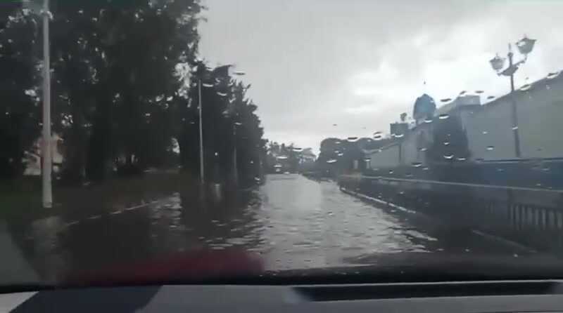 Más de medio centenar de incidencias en la costa onubense por la lluvia y el viento