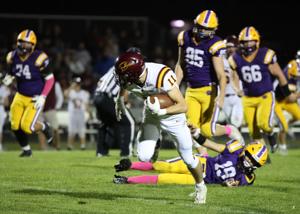 Denver football goes on scoring streak to beat Oelwein
