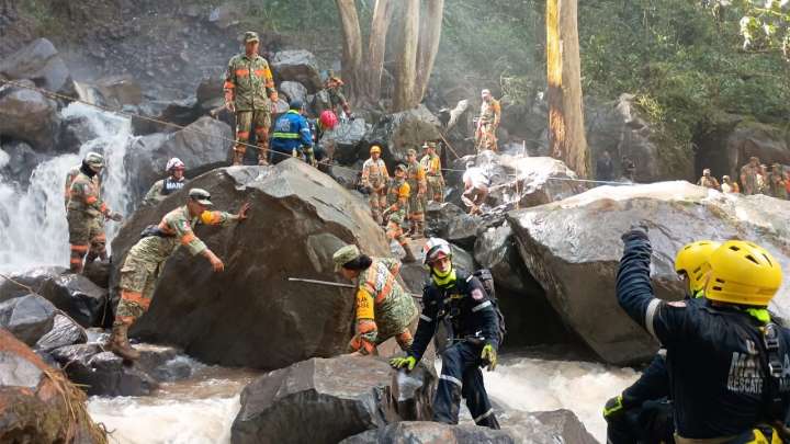 Se eleva a 18 la cifra de muertos en Puebla