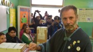 El cura Molina votó en Cañadón Seco