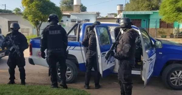 Cuatro detenidos tras el rescate de una mujer y sus hijos en Río Cuarto: investigan ajuste de cuentas