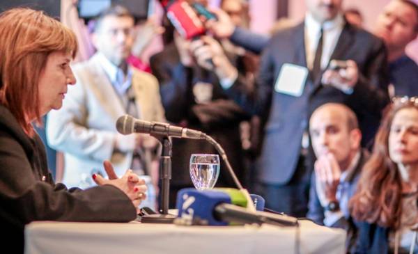 Bullrich cargó contra los gobernadores: "Cada diez minutos piden plata"