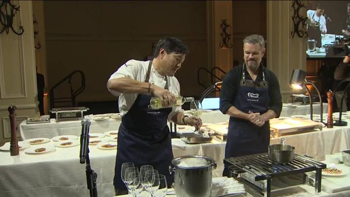 Matt Damon, celebrity chefs cook for a cause in Boston