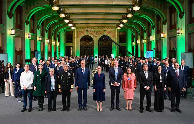 Presenta Sheinbaum el ‘Plan México’ ante el Foro Económico Mundial