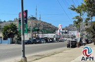 Ejecutan a balazos a un hombre en gasolinera frente a escuela primaria