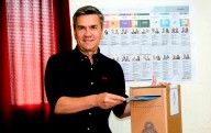 “Todos a votar para que otros no decidan el futuro de los chaqueños”, expresó el gobernador Zdero