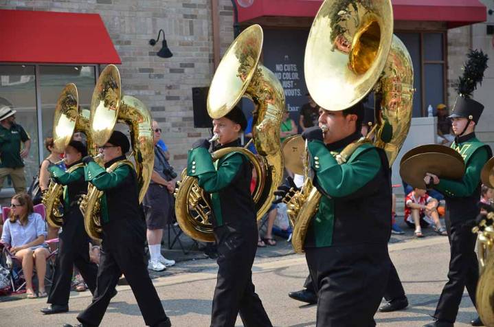 American Legion Post 43 Donates to Local High School Marching Bands