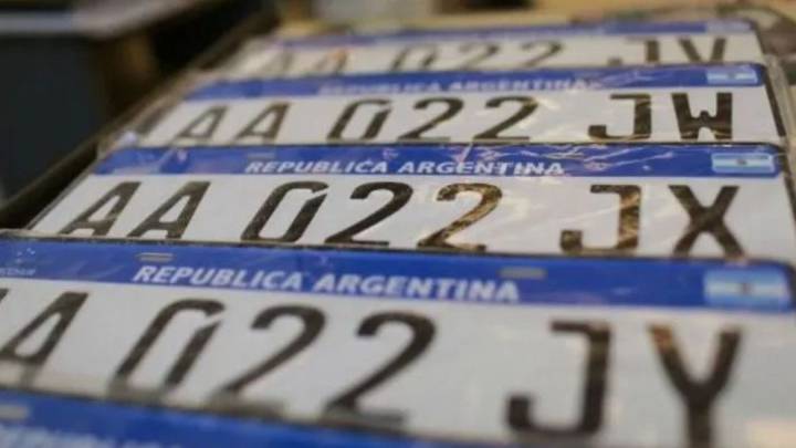 Entregan las patentes demoradas de autos nuevos: cómo hacer