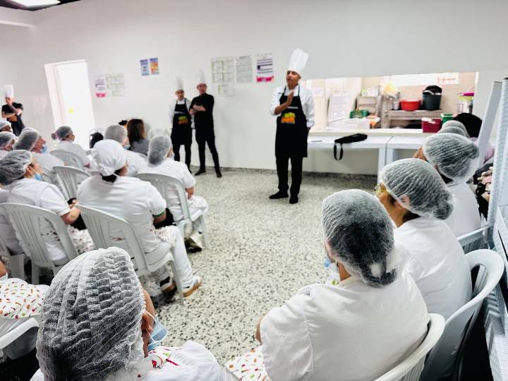 45 manipuladoras de alimentos del área rural de Sogamoso fortalecieron sus conocimientos con capacitación del PAE