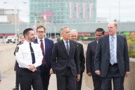 Federal government to push ahead with plan to hire 1,000 border workers