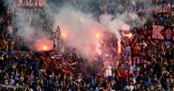 Con dardos a Carabineros: en Argentina lanzan dura advertencia a los hinchas de la U en la previa a la revancha ante Lanús