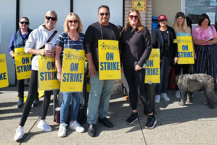 BCGEU strike expands after bargaining breaks down