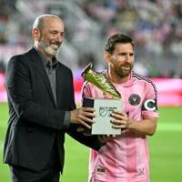 Messi brace fuels Miami over Nashville in MLS Cup series opener