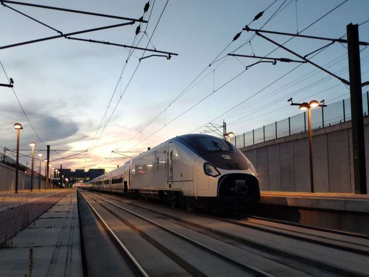 El tren Lisboa-Madrid se le escapa a Salamanca: por qué viajará por Extremadura y qué pasa con los AVE y mercancías que Portugal quiere
