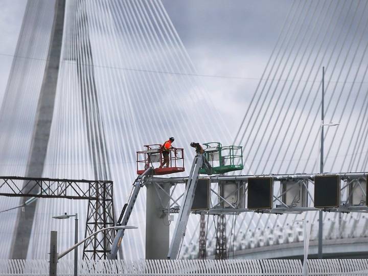 Cross-border travellers face longer wait: Gordie Howe International Bridge opening delayed to early 2026