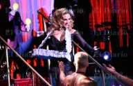 Galería.- Aracely Arámbula vuelve a casa