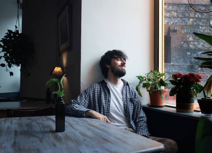 David Uclés, del anonimato a fenómeno literario en tiempo récord: “Los antidepresivos me van bien”