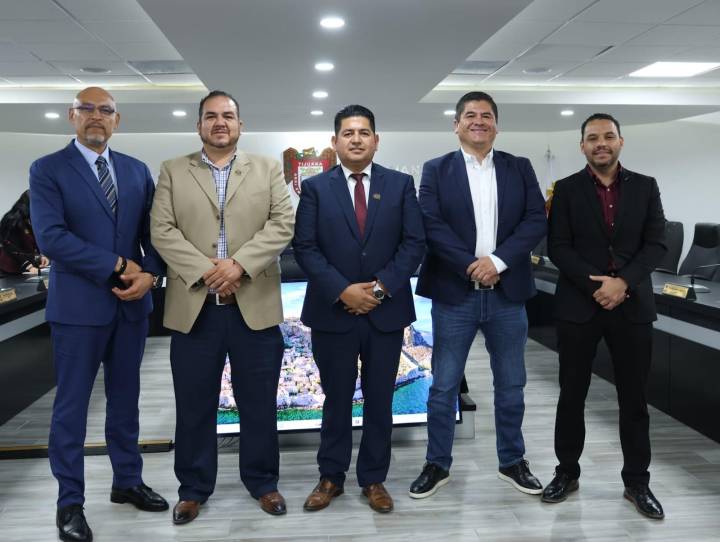 Ayuntamiento de Tijuana inicia glosa del primer informe; comparecen tres dependencias