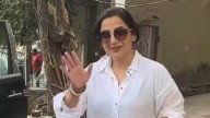 Ahead Of Diwali Celebrations, Vidya Balan Spotted Buying Flowers From Roadside Stall