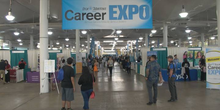 Federal workers seek job stability at Hawaii Career Expo