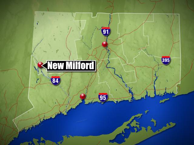 Small plane crashes at New Milford airport