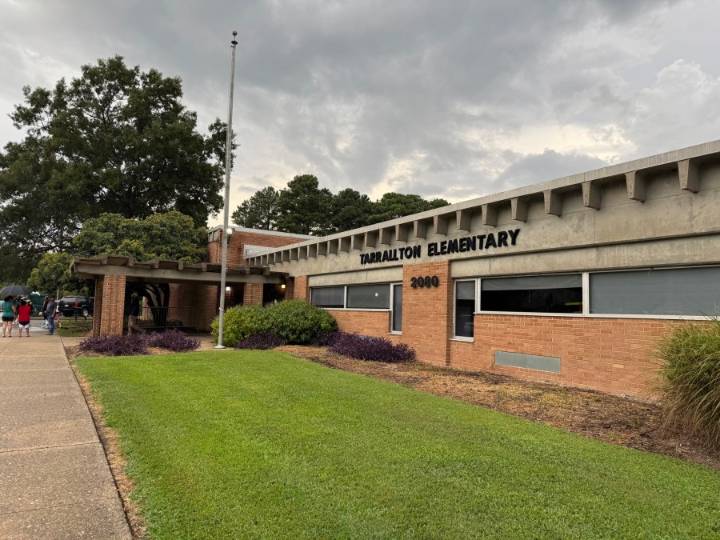 Major plan to close, consolidate public schools in Norfolk approved