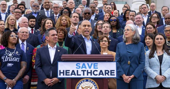 Democrats vote down GOP funding bill ahead of shutdown