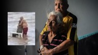 Murió doña Elodia, abuelita que abrazaba a su esposo en medio de las inundaciones en Poza Rica