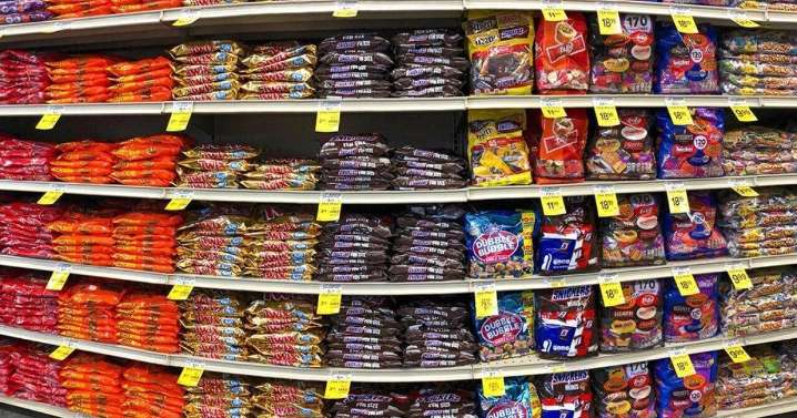 Alabama's Halloween sweet tooth: 2025 candy and decor trends from Instacart data