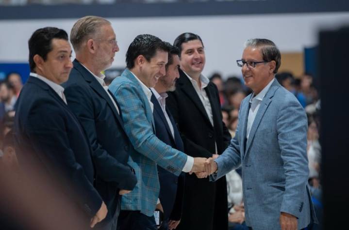 Asiste Rodrigo Monsalvo a la inauguración del Congreso Internacional de Innovación Aeroespacial