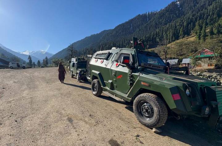 Body of missing soldier found in Kokernag, search continues for another
