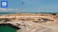 NT government should proceed with Darwin ship lift project despite cost blowout, report finds