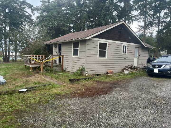 Dog sole victim in Central Whidbey residential fire
