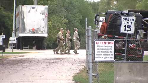 Illinois National Guard to patrol Chicago area, Texas troops arrive, as Trump threatens use of Insurrection Act