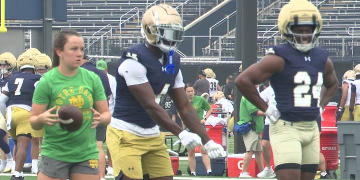 Notre Dame running backs Love, Price named to Pony Express Award Midseason Watch List