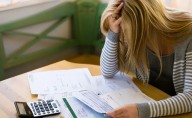 Crisis económica: las familias ya deben más del 130 por ciento de su sueldo a bancos y billeteras virtuales