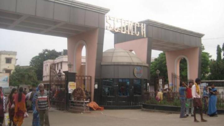 Class 9 student suffers burns while performing petrol stunt in Puri