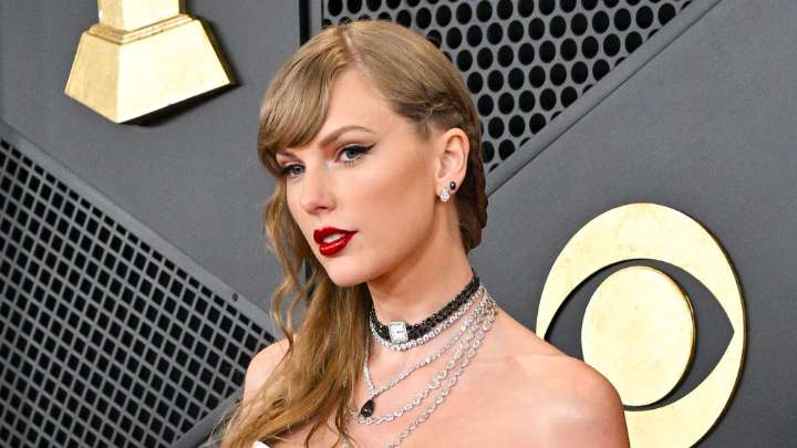 Taylor Swift debunks Super Bowl Halftime Show rumours