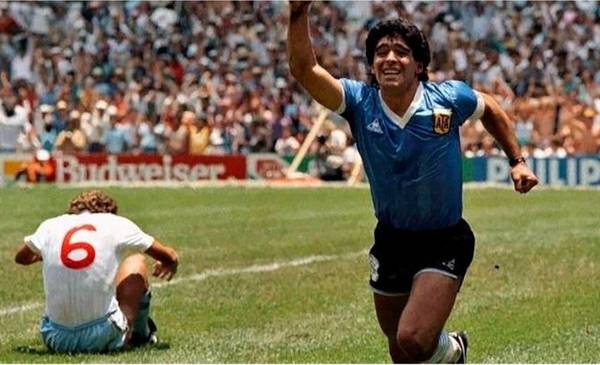 El Gobierno lanzó una moneda en homenaje a Maradona: cuesta casi una jubilación